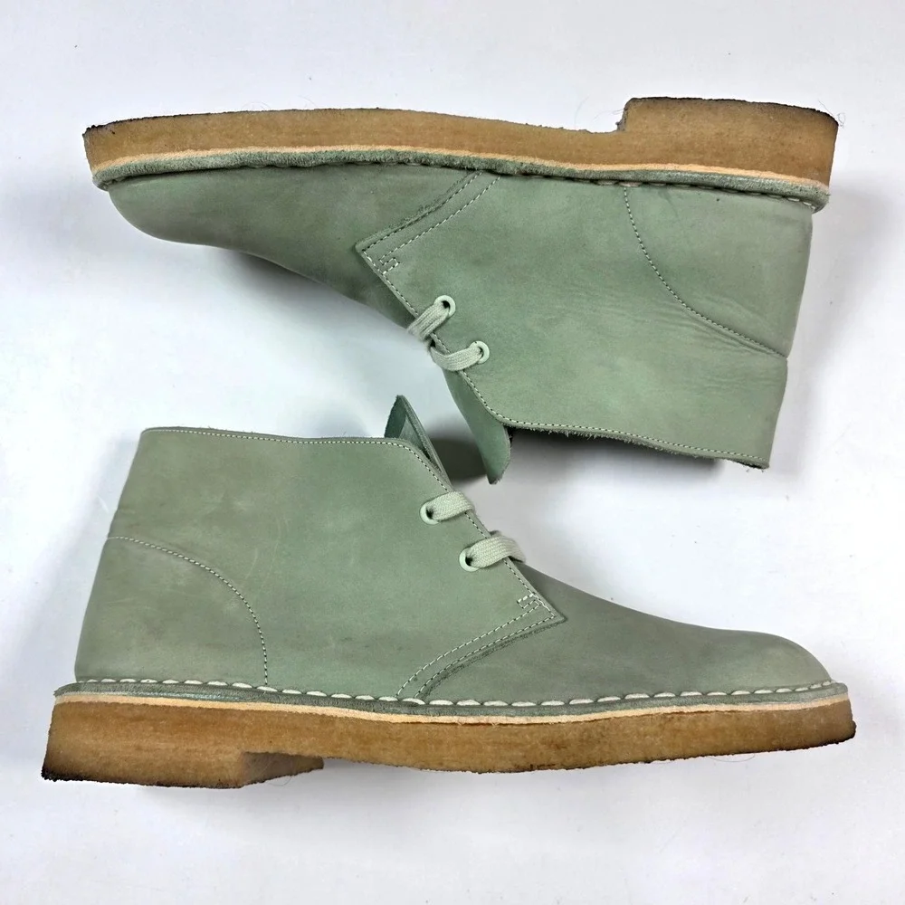 Clarks Desert Boot Men 9.5 Sage Green Suede Chukka Crepe Sole Originals 26154818